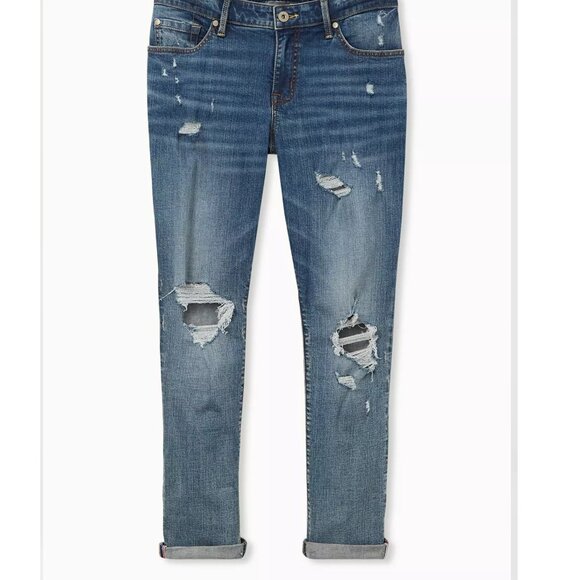 Plus Size 30 Extra Short TORRID Boyfriend Straight Destructed Jeans NEW - Picture 4 of 4
